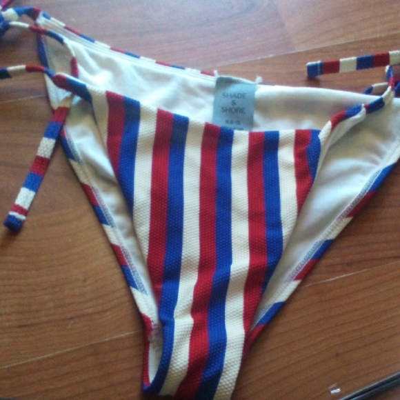 NWT! Shade & Shore Striped Bikini Bottom - Picture 1 of 9